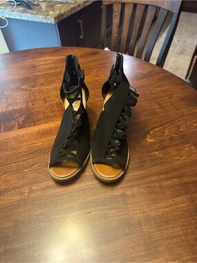 Black Lace-Up Peep-Toe Women's Sandals - Comfortable Summer Style